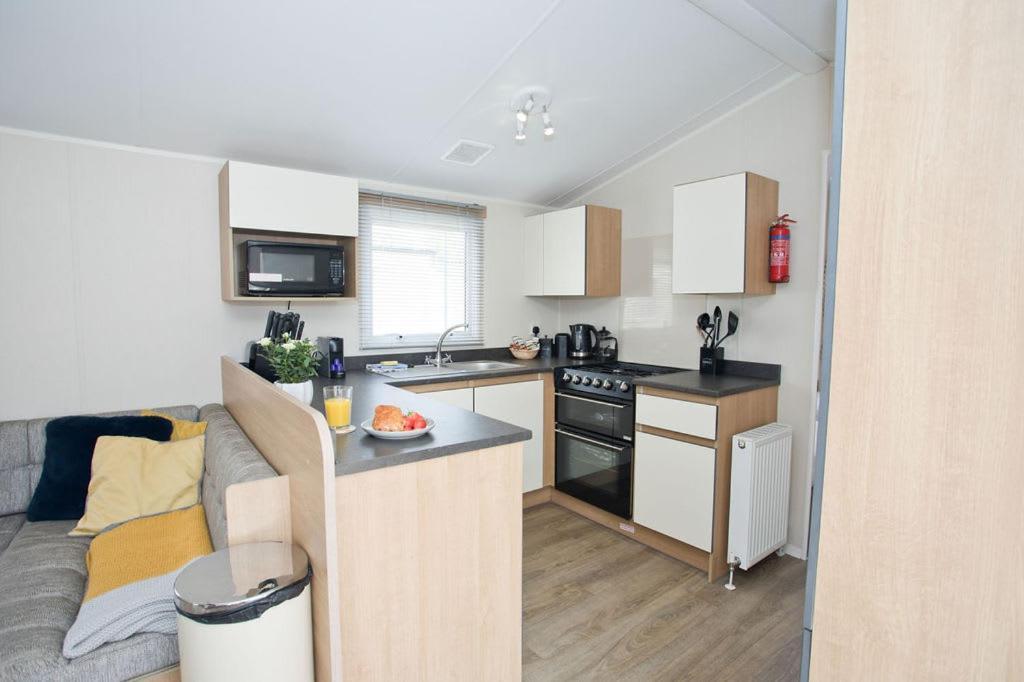 Luxury Holiday Retreat Set Within Oakdene Forest - Park Activities Pass Included Free! Saint Leonards ภายนอก รูปภาพ