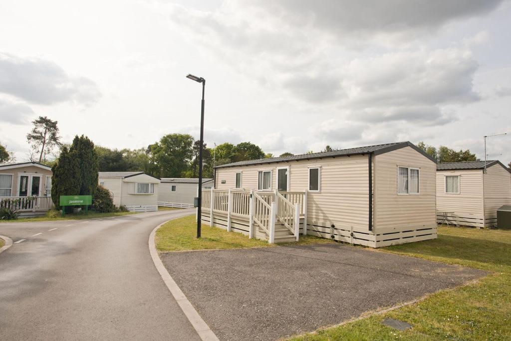 Luxury Holiday Retreat Set Within Oakdene Forest - Park Activities Pass Included Free! Saint Leonards ภายนอก รูปภาพ