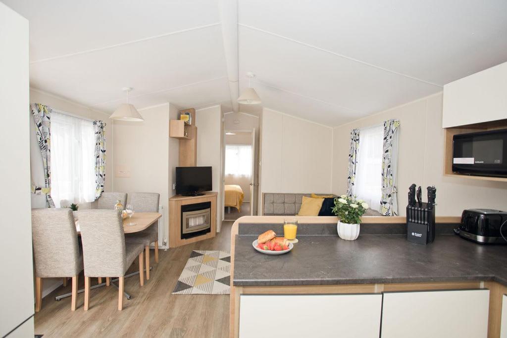 Luxury Holiday Retreat Set Within Oakdene Forest - Park Activities Pass Included Free! Saint Leonards ภายนอก รูปภาพ